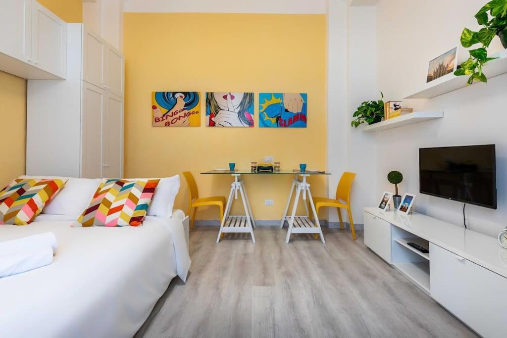 Relax Stay In A Typical Milan Courtyard - Navigli Екстер'єр фото